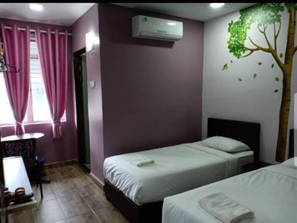 Purple Dream Home Teluk Panglima Garang Szoba fotó